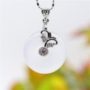 Damhalsband med cirkulärt hänge D508 4