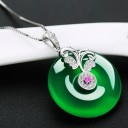 Damhalsband med cirkulärt hänge D508 2