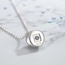 Damhalsband med runt hänge D540 4