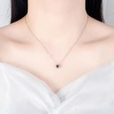 Damhalsband med runt hänge D540 5