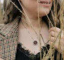 Damhalsband med runt hänge D748 2