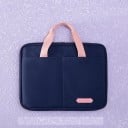 Dams datorväska Platt form Två handtag Huvudfack med dragkedja Delad framficka Av polyester Mått 37 x 27 x 3,5 cm 6
