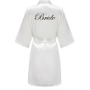 Dámsági esküvői köntös műselyemből Köntös megkötővel BRIDE felirattal Elegancia a menyasszony számára Könnyű kényelmes esküvői kiegészítő 1
