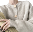 Damsk cardigan i bomull och akryl med långa ärmar och knäppning med knappar Enfärgad tröja i universell storlek Elegant dammode 16