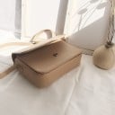 Damsk liten crossbody-väska med klaff Flera inre avdelningar Justerbar rem med spänne Slät PU-läder och polyester 19 x 14 x 5 cm 8