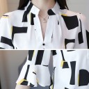 Dámská bílá halenka s černým a žlutým geometrickým vzorem Výstřih do V s knoflíčky Tříčtvrteční rukávy s volánem Polyester a spandex 3