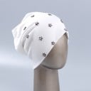 Dámská čepice ve stylu beanie se stříbřitými hvězdičkami Volný splývavý střih Směs polyesteru a bavlny Obvod hlavy 54 až 59 cm 2