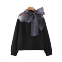 Dámská černá mikina s velkou mašlí u krku a průsvitným sedlem se zvířecím vzorem Dlouhé nabírané rukávy s manžetami Polyester a akryl 1