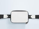 Dámska crossbody kabelka cez rameno Kompaktný obdĺžnikový tvar Zapínanie na zips Široký nastaviteľný popruh PU koža 17,5 x 11,5 x 4,5 cm 5