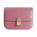 Dámska crossbody kabelka s klopou a obdlžníkovou kovovou sponou Hranatý minimalistický tvar Úzky popruh Pravá koža a PU koža 8