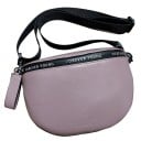 Dámská crossbody kabelka ve tvaru půlměsíce Široký popruh přes rameno Pravá kůže a polyester Zadní kapsa na zip 25 x 16 x 7,5 cm 3