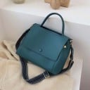 Dámska crossbody kabelka z PU kože s horným uškom a klopou Kabelka do ruky aj cez rameno so širokým vzorovaným popruhom 29,5 x 23 x 12 cm 4