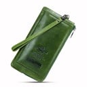 Dámska dlhá peňaženka z pravej kože na zips Poutko na zápästie s kovovou karabinkou Vonkajšia predná kapsa Reliéfny motív 20 x 11 x 2 cm 2