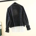 Dámská džínová bunda ve stylu křiváku s kovovými cvočky Široké klopy a zapínání na zip Velké kapsy s klopou Pružný lem Bavlna a polyester 4