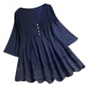 Dámská halenka s krajkou ve spodní části a výstřihem do V Sklady a knoflíky na předním dílu Volný střih Široké rukávy Len a polyester 3