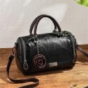 Dámská kabelka do ruky válcového tvaru s popruhem přes rameno Umělá kůže s vintage efektem 25 x 13 x 16 cm Přívěsek ve tvaru růže 1