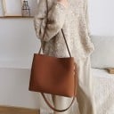 Dámská kabelka přes rameno z PU kůže 30 x 25 x 14 cm Minimalistický tvar se dvěma uchy a dlouhým popruhem Matný hladký povrch 2