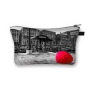 Dámska kozmetická taška s čiernobielym potlačom a červenými detailmi Motivy miest dáždnikov a ruží Polyesterová taštička na zips 13 x 21,5 cm 20