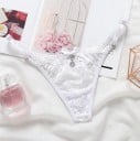 Dámská krajková tanga s mašličkou a třpytivým přívěskem vpředu Tenké lesklé boční pásky s kroužky Nylon a spandex Univerzální velikost 1