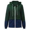 Damska kurtka z kapturem i zamkiem na całej długości Dwukolorowy krój z kontrastującym dołem Elastyczne mankiety i regulowane 6