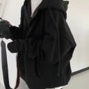 Dámská mikina na zip s kapucí a stahovacími šňůrkami Volný oversize střih se spadlými rameny Dvě přední kapsy Žebrované manžety Polyester 1