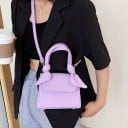 Dámská mini crossbody kabelka s ozdobnými uzly na uchu Klopa a dlouhý popruh přes rameno Krokodýlí vzor PU kůže 17 x 13 x 9 cm 11