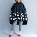 Dámska oversize košela s potlačou bielych kociek Čierna Asymetrický lem s dlhším zadným dielom Rukáv po lakeť Bočné vrecká Polyester 3