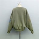 Dámská oversize mikina bez kapuce s velkým barevným potiskem na hrudi Olivově zelená Kulatý výstřih Spadlá ramena Polyester a bavlna 3