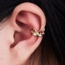 Dámska ozdobná manžeta na ucho ear cuff Otvorený tvar pre nasadenie na okraj boltca Bižutérny kov so zirkónmi alebo imitáciami perál 21
