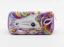 Dámská peněženka na zip s potiskem jednorožce Podlouhlý tvar Hravé barevné motivy Materiál PU kůže a polyester Rozměry 20 x 10 x 2,5 cm 18