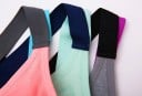 Dámská sportovní podprsenka na fitness a cvičení Dvojitá kontrastní ramínka s překřížením na zádech Široký lem pod prsy Bavlna a polyester 14
