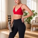 Dámska trojuholníková podprsenka bralette s hlbokým výstrihom do V na tenkých ramienkach s nízkymi chrbtom a širokým spodným lemom 3