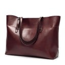 Dámska veľká kabelka cez rameno typu shopper Lesklá umelá koža Dlhé uši s prackami Zapínanie na zips Zadná kapsa 38 x 13 x 27 cm 3