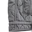 Dámská zimní šedá vesta s výstřihem do O a tkaničkou v pase Stylová jednobarevná vesta s kapsičkami a zapínáním na knoflíky Lehký polyester 2