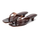 Dámské žabky na podpatku Průhledné letní pantofle mezi prsty z PVC Transparentní pásek Elegantní styl Na léto k šatům i na párty 4