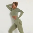 Dámsky crop top s dlhým rukávom a legíny 4