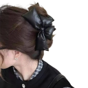 Dámský skřipec do vlasů Velká mašle Umělá kůže Elegantní vlasová spona pro pevné sepnutí vlasů Stylový doplněk pro každodenní i slavnostní účesy 3