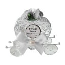 Dárková krabička ve tvaru kočáru 12 × 8 cm kovová dekorativní bílá krabička na drobnosti sladkosti a svatební balení 3