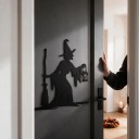 Decoración colgante de Halloween para puertas Bruja con escoba y linterna 28 x 26,5 cm Hierro Negro Placa metálica Decoración de entrada y puertas 3