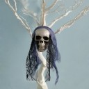 Décoration suspendue tête de mort 36 cm 3
