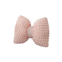 Dekorační polštářek ve tvaru mašle strukturovaný textilní s reliéfním povrchem designový doplněk na sedačku postel 3