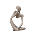 Dekorativ figur 7,5 x 6 x 13 cm Modern abstrakt sittande figur Design borddekoration Konstnärlig inredningsdetalj i resin 3