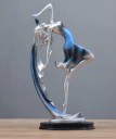 Dekorativ statue af en danser 2