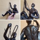 Dekorativ statue af en klatrer 5