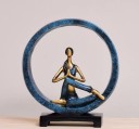 Dekorativ statue af en yogi 3
