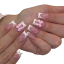 Delikatna kolekcja francuskich sztucznych paznokci Kwadratowy kształt Słodkie perły i 3D kokardki 12 rozmiarów Eleganckie tipsy do manicure 24 sztuki 1