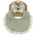 Detský bryndák s volánkovým lemom a dvoma gumičkami s mašľami Set 3 ks Šírka bryndáku 24 cm Veľkosť mašlí 10,5 cm a 8 cm Patentky pri krku 4