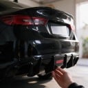 Difúzor zadného nárazníka s LED svetlom a výrezmi pre 4 koncovky, ABS plast, čierny lesklý, pre Audi A4 B9 S-Line a S4 Sedan 2017–2019 2