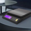 Digital köksvåg upp till 5 kg Rostfri vågplatta LCD-display Strömförsörjning USB och 3× AAA-batterier 3