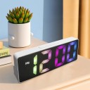 Digital vækkeur med farvedisplay 15,8 x 5,9 x 2,5 cm Type-C strømforsyning Dobbelt vækkeur Temperaturdisplay Dato Nattilstand Søvnfunktion 2